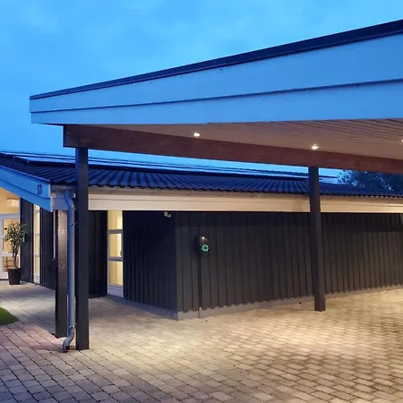Helena - 700m From The Sea By Interhome *